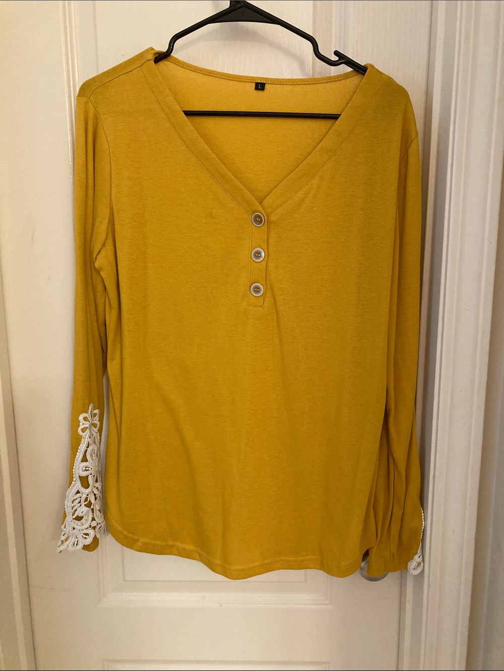 Long Sleeve Top with lace detail